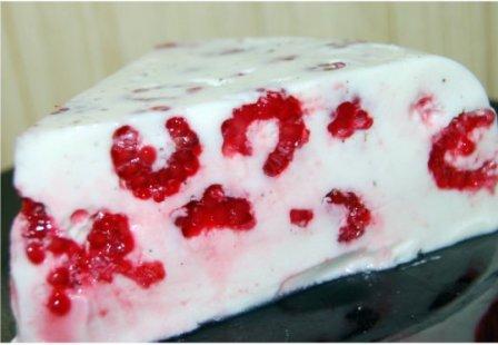 десертный торт из ягод 